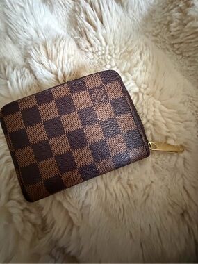 Zippy coin wallet